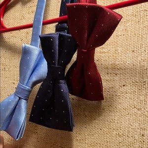 3 bowties